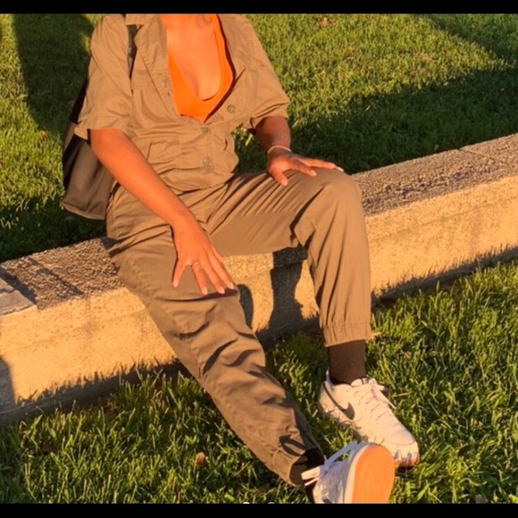 Olive green jumpsuit - Picture 2 of 4